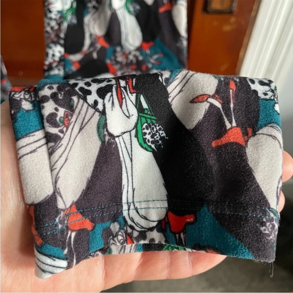 Cruella de Vil LuLaRoe Leggings - Picture 4 of 10